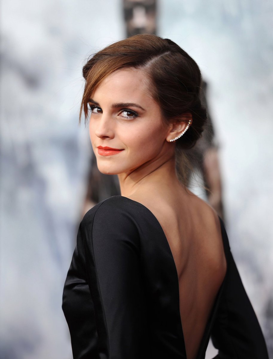 E64sudUX Emma Watson 18.jpg
